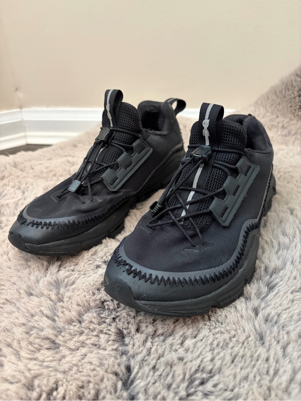 On Running Cloudaway Lace-Quick Water Repellent Sneakers